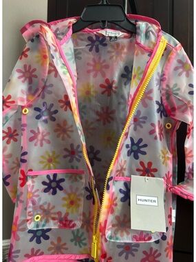 HUNTER Kids Hooded Raincoat~NWT~Clear w/Multicolor Floral Print &Pockets~Size 3T